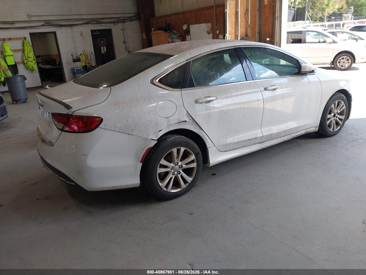 2015 CHRYSLER 200 LIMITED · 4/11