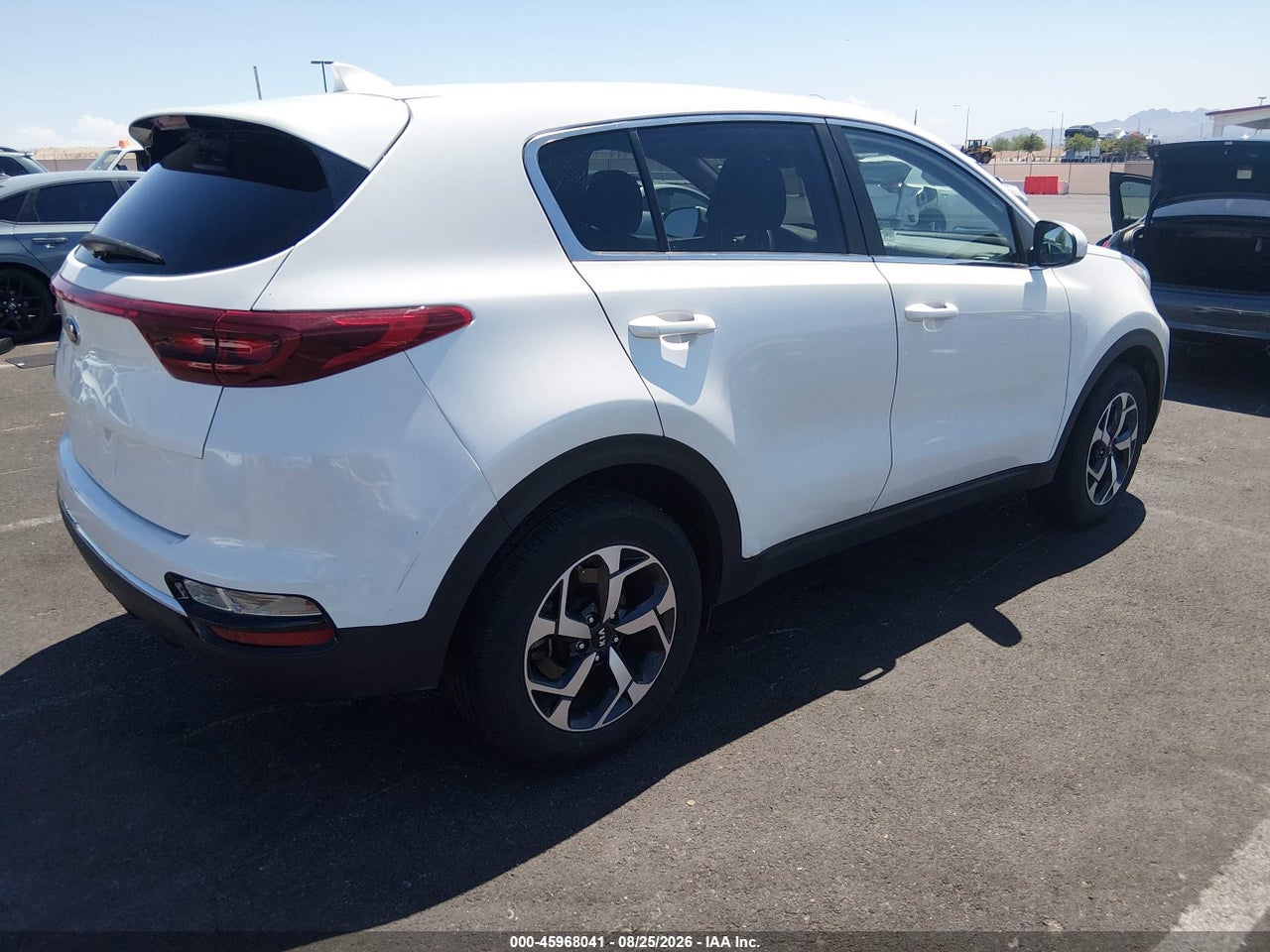 2021 KIA SPORTAGE LX · 4/10