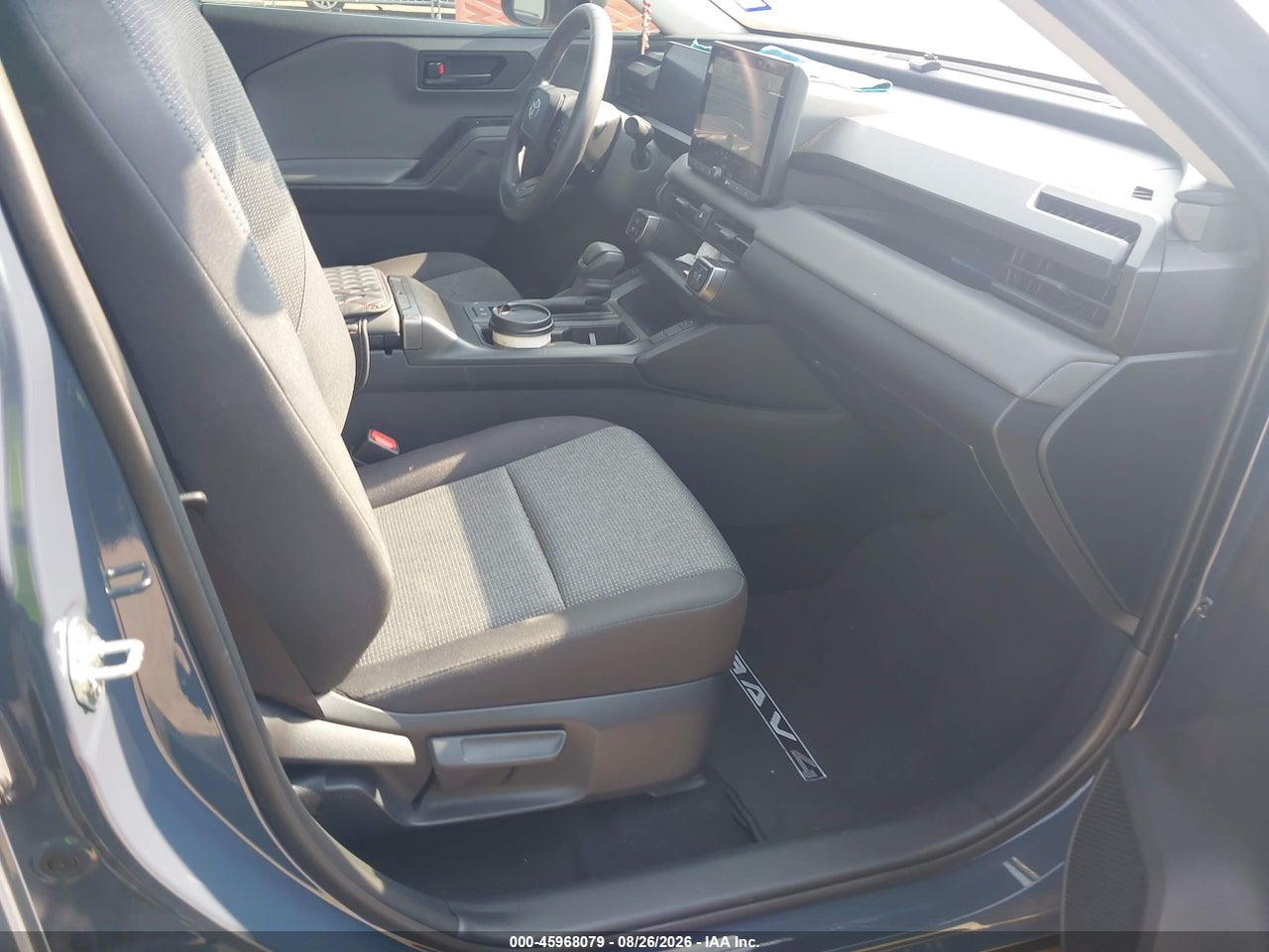 2026 TOYOTA RAV4 LE · 5/11