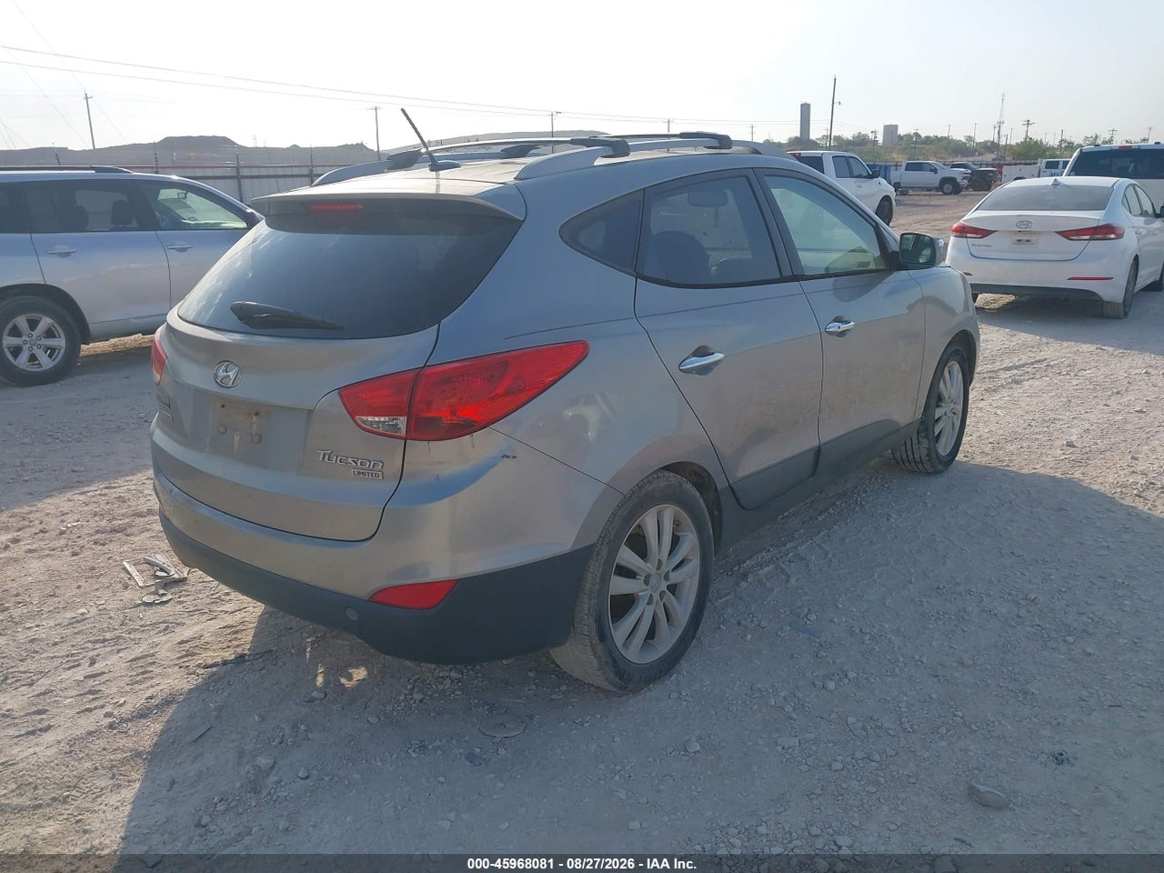 2013 HYUNDAI TUCSON LIMITED · 4/11
