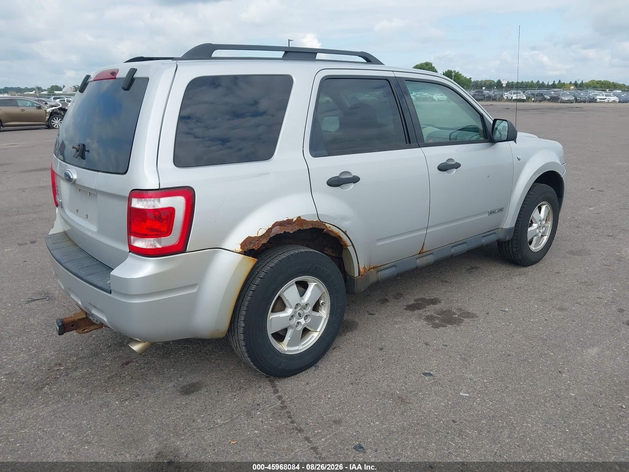 2008 FORD ESCAPE XLT · 4/11