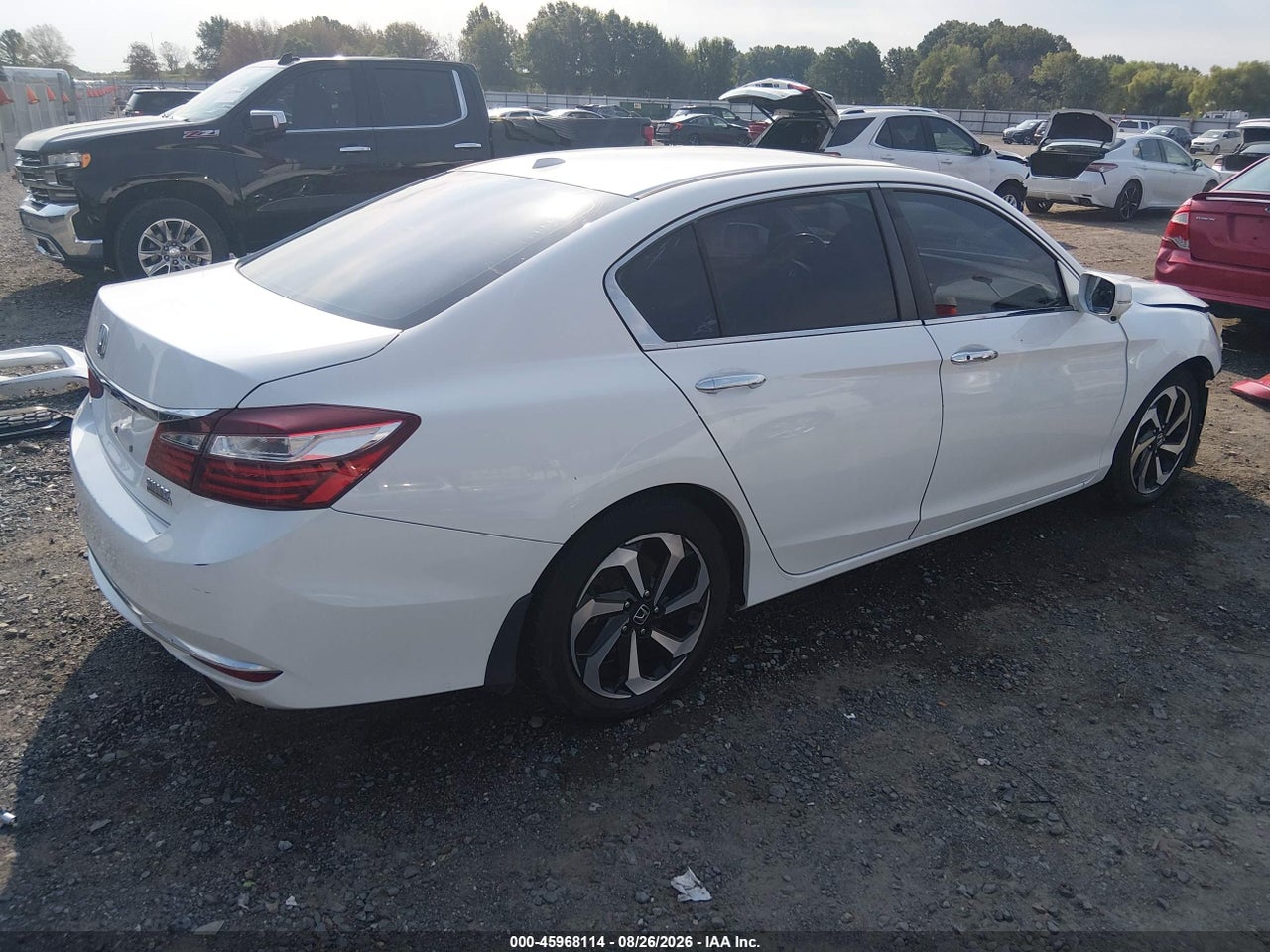 2016 HONDA ACCORD EX-L · 4/11