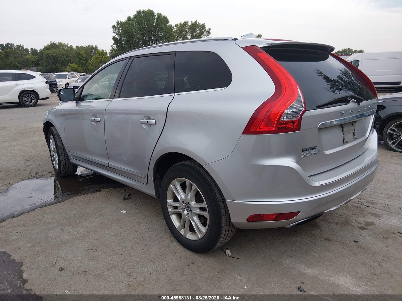 2015 VOLVO XC60 T5 PREMIER · 3/11