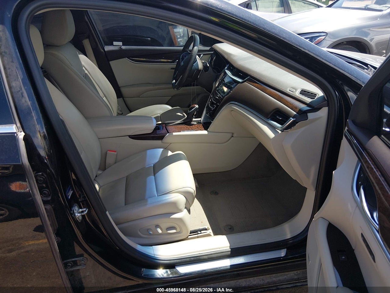 2016 CADILLAC XTS LUXURY COLLECTION · 5/11