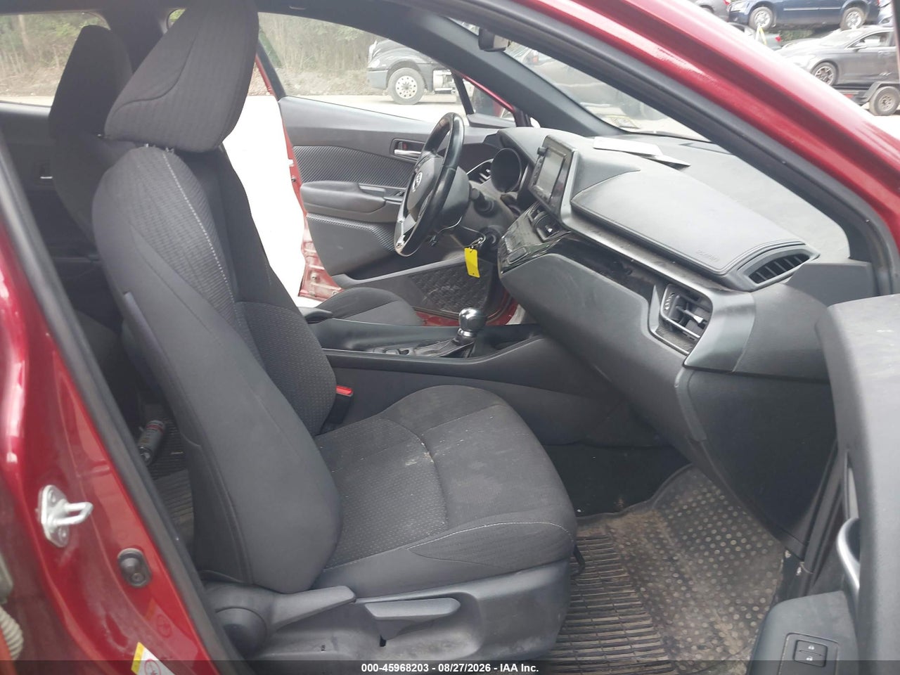 2018 TOYOTA C-HR XLE · 5/11