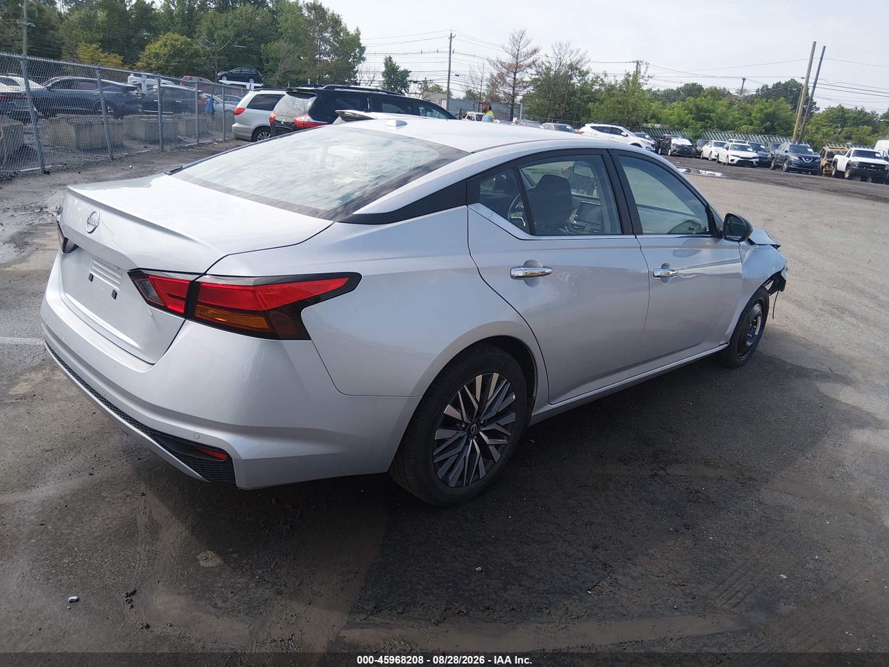 2025 NISSAN ALTIMA SV FWD · 4/11