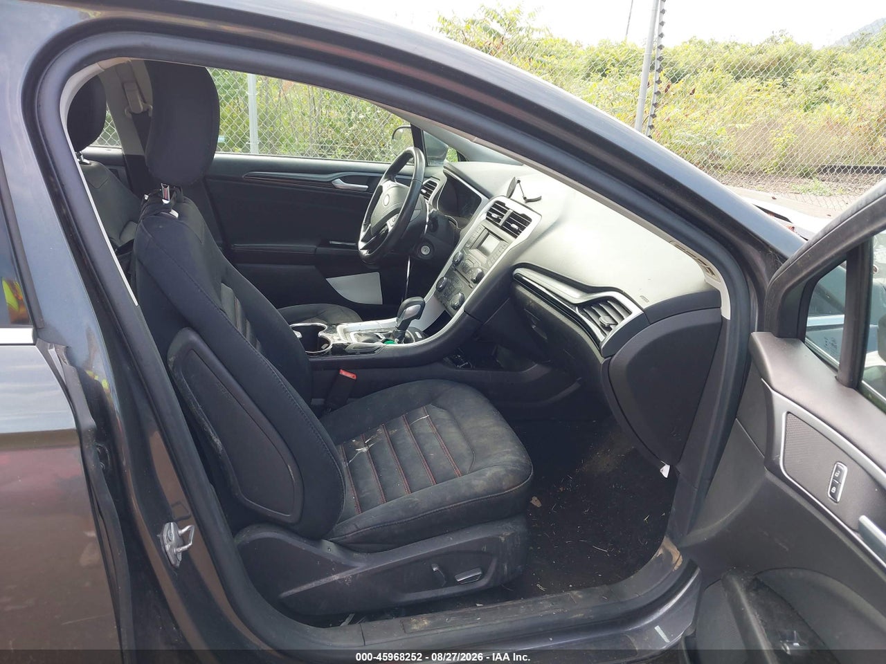 2016 FORD FUSION SE · 5/11