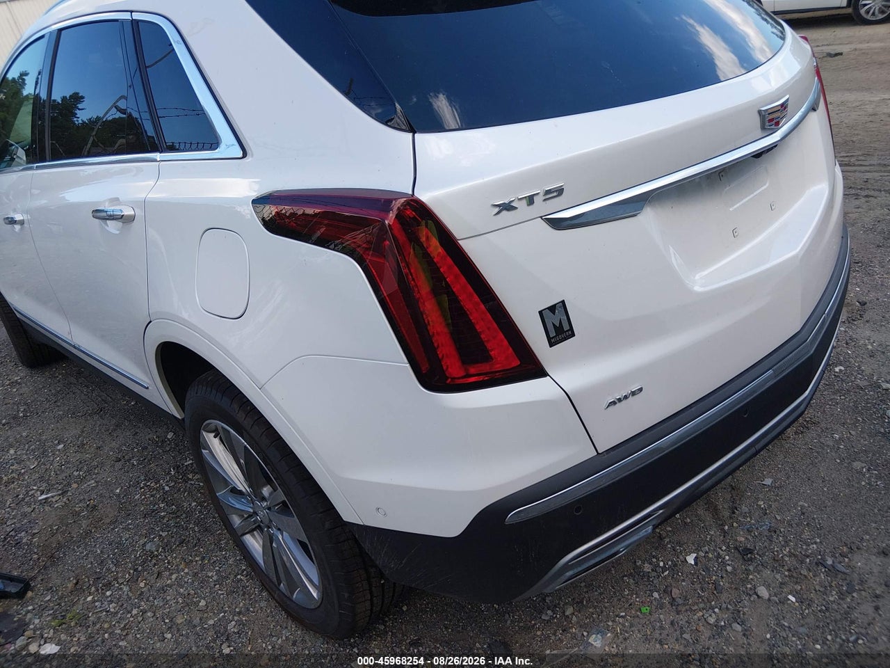 2025 CADILLAC XT5 AWD PREMIUM LUXURY · 3/11