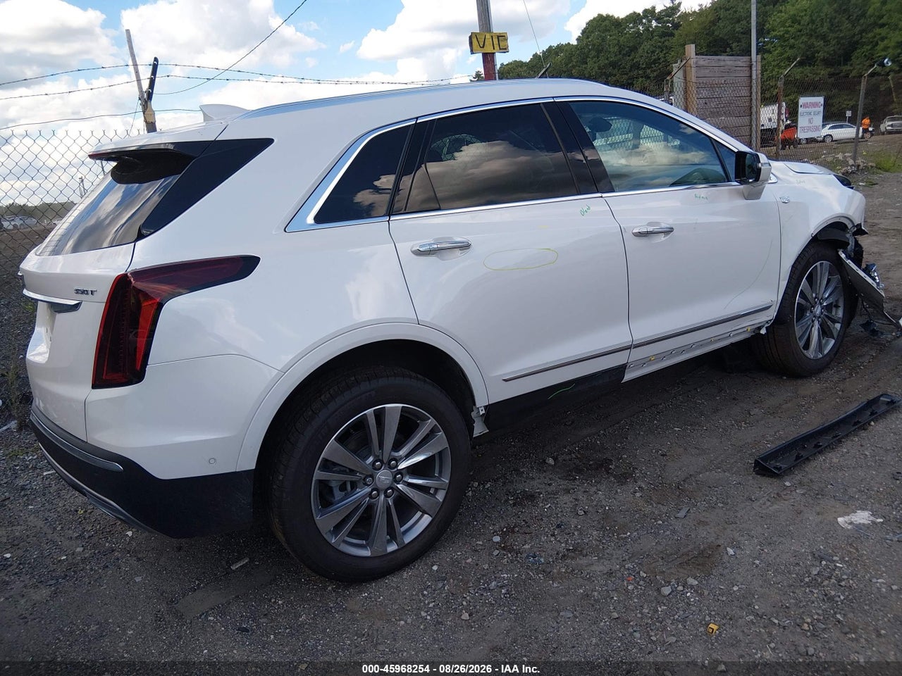 2025 CADILLAC XT5 AWD PREMIUM LUXURY · 4/11