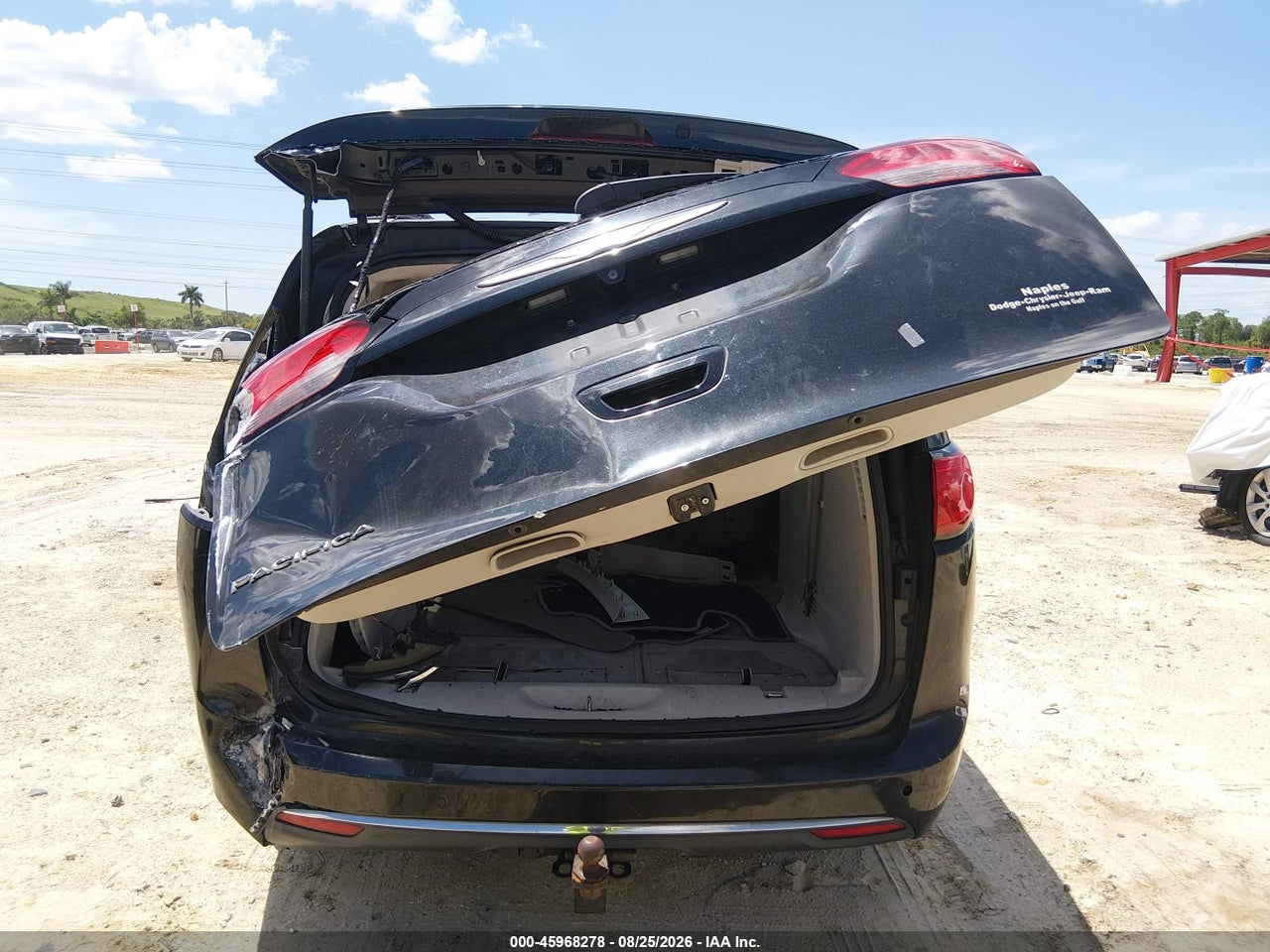 2017 CHRYSLER PACIFICA TOURING-L · 6/11