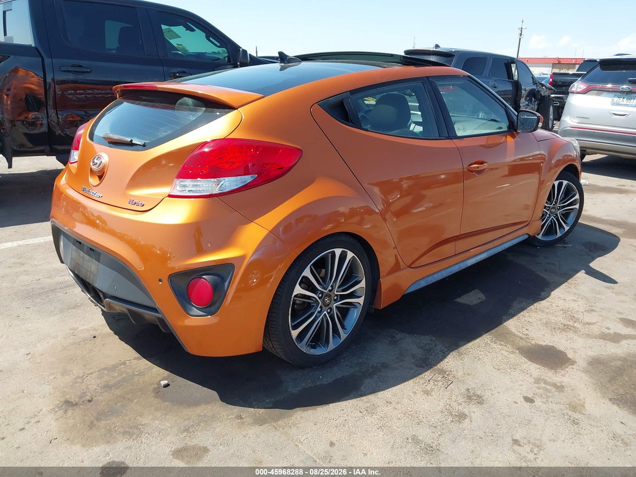 2016 HYUNDAI VELOSTER TURBO · 4/11