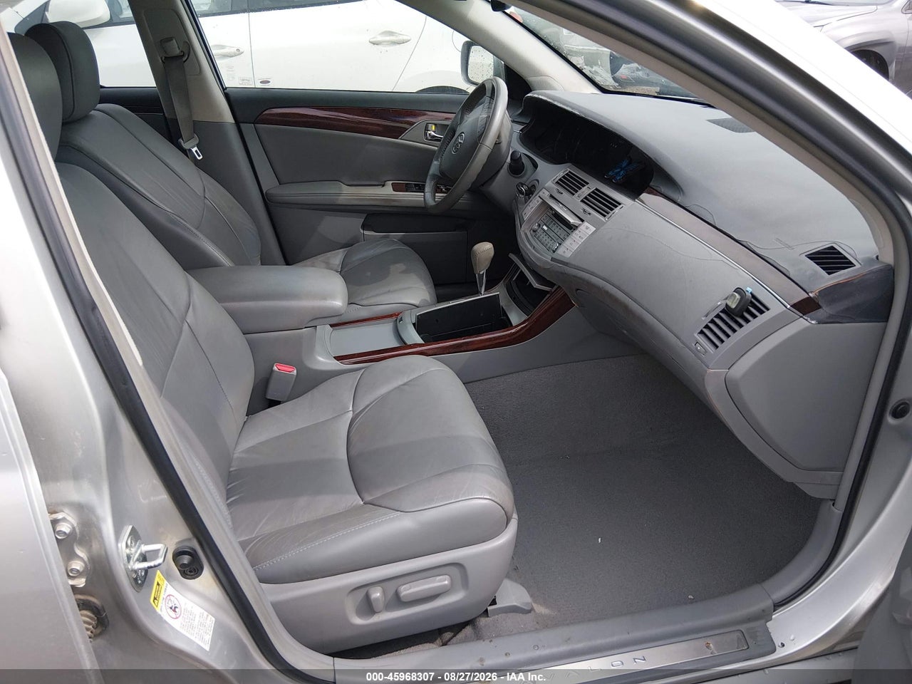 2009 TOYOTA AVALON XLS · 5/11