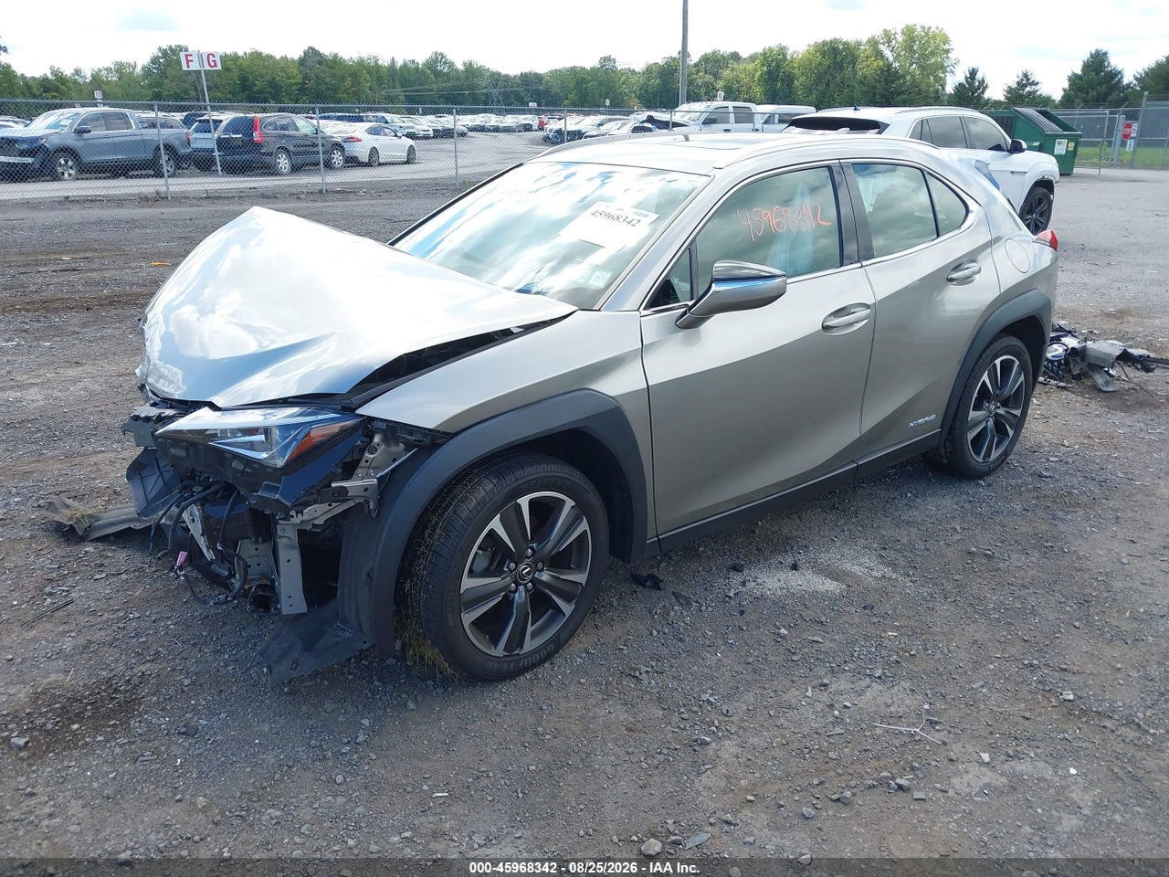 2020 LEXUS UX 250H · 2/10
