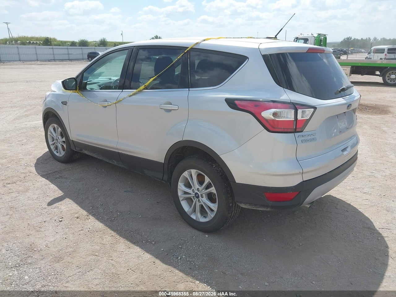 2017 FORD ESCAPE SE · 3/11