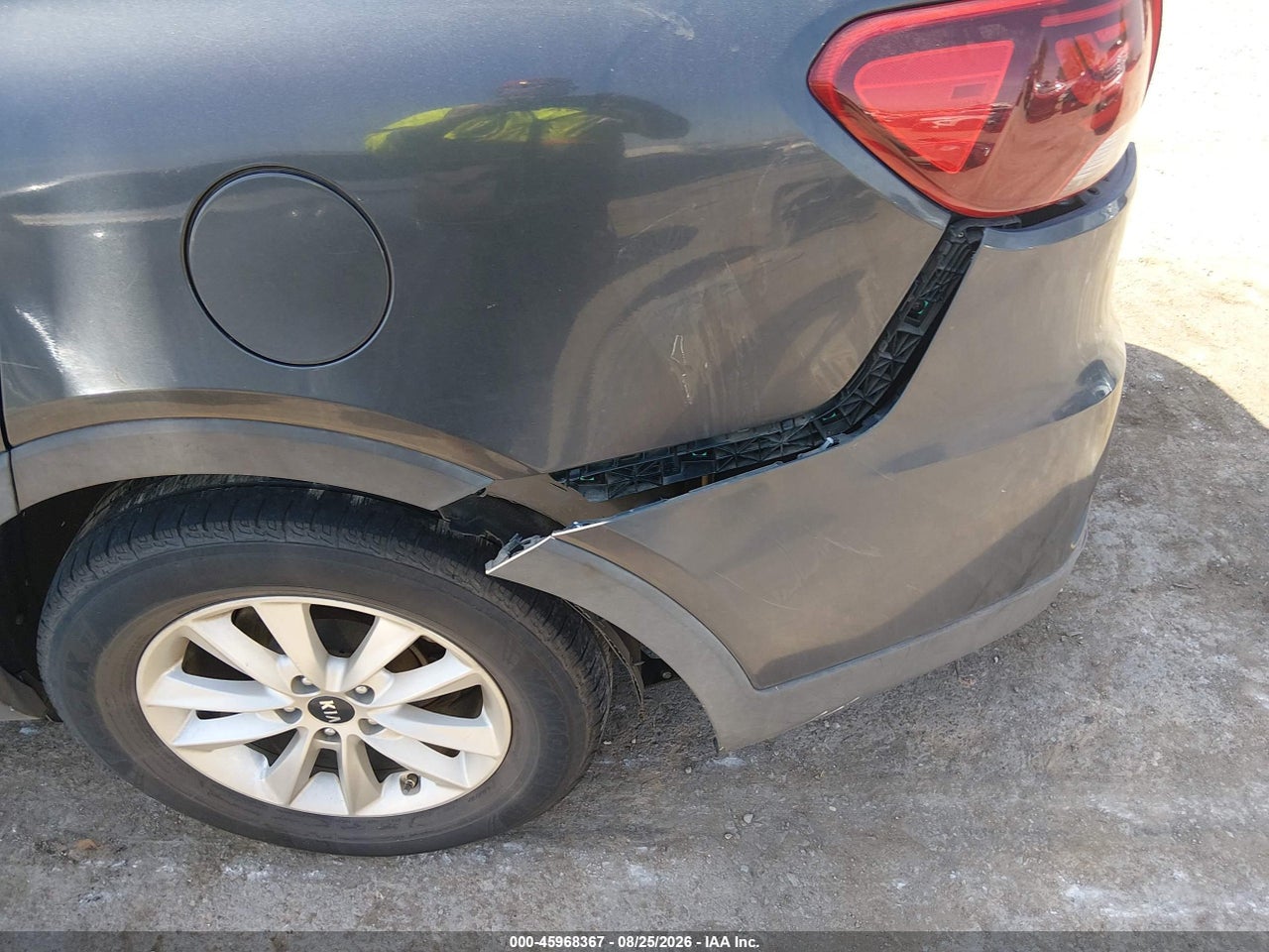 2019 KIA SORENTO 2.4L LX · 6/11