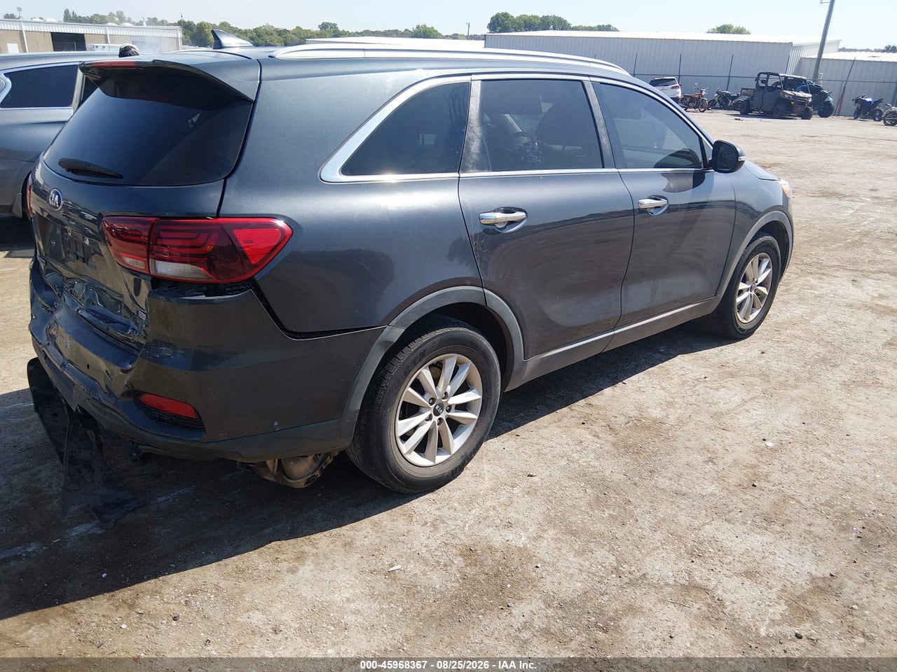 2019 KIA SORENTO 2.4L LX · 4/11