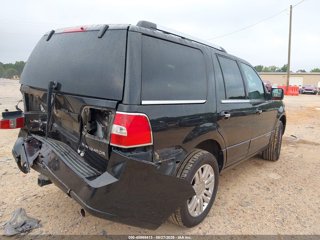 2013 LINCOLN NAVIGATOR · 4/11