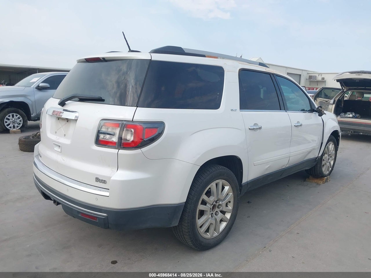 2016 GMC ACADIA SLT-1 · 4/11
