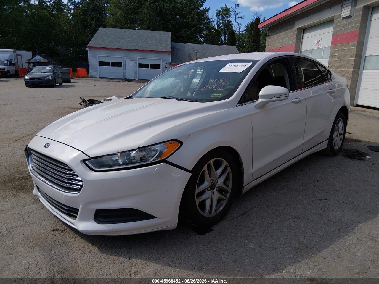 2016 FORD FUSION SE · 2/10