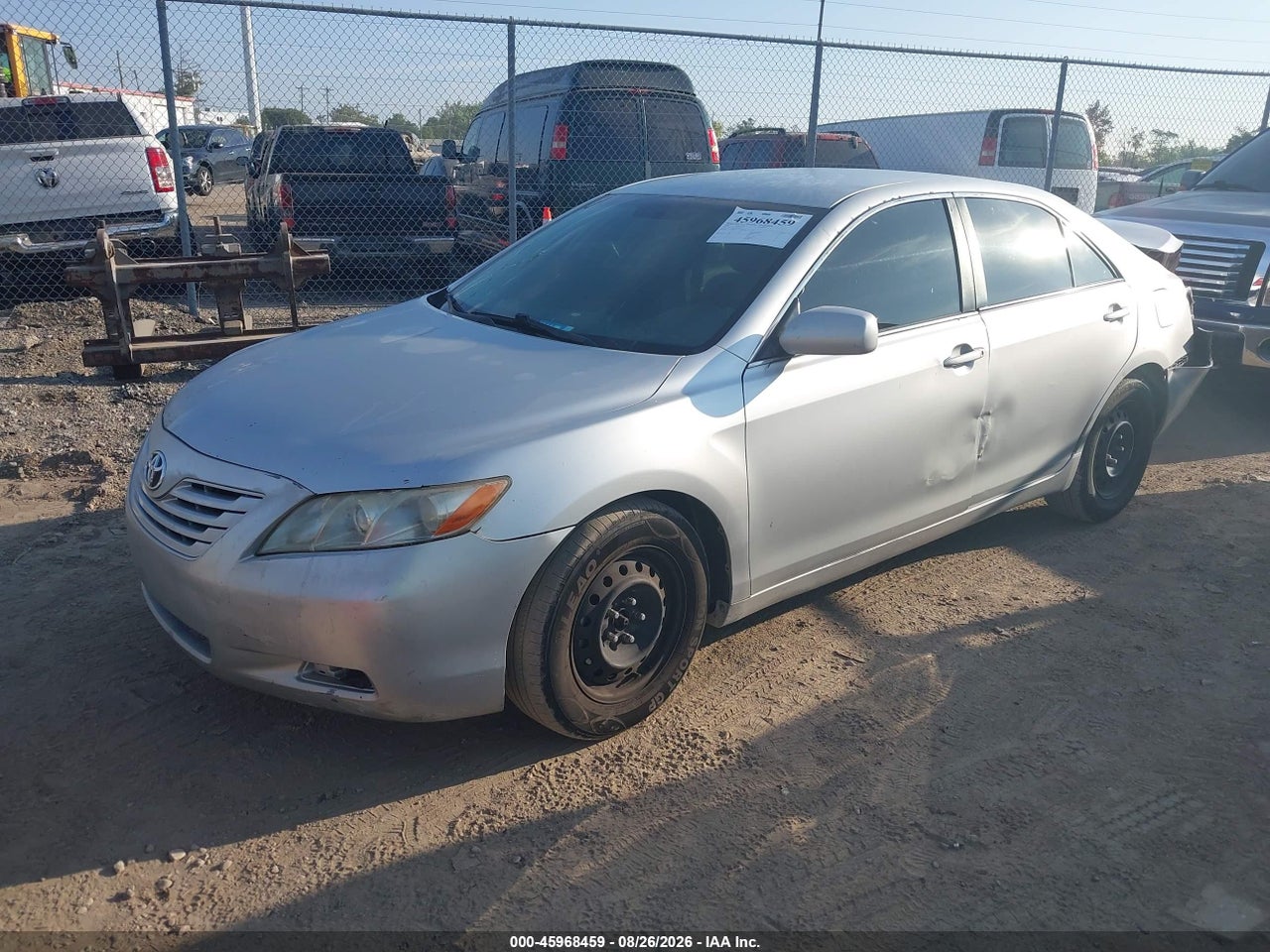 2009 TOYOTA CAMRY LE · 2/11
