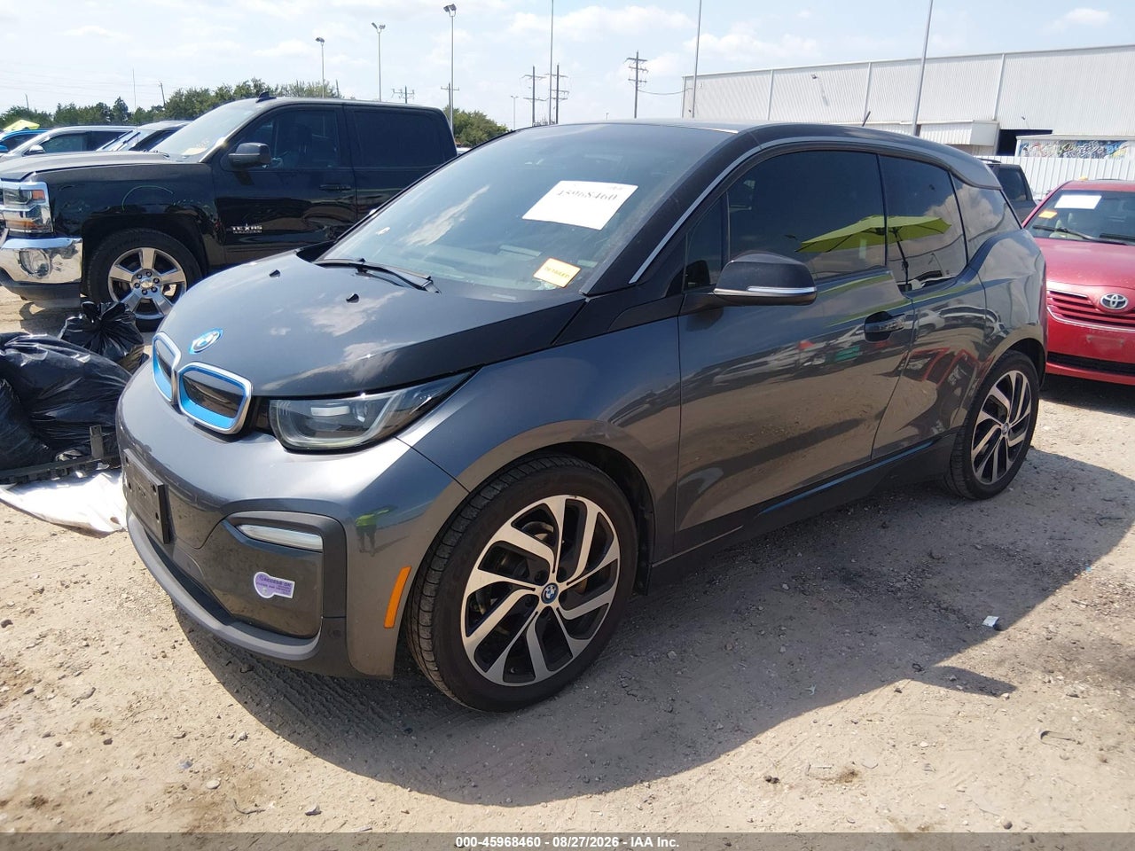 2018 BMW I3 94AH W/RANGE EXTENDER · 2/11