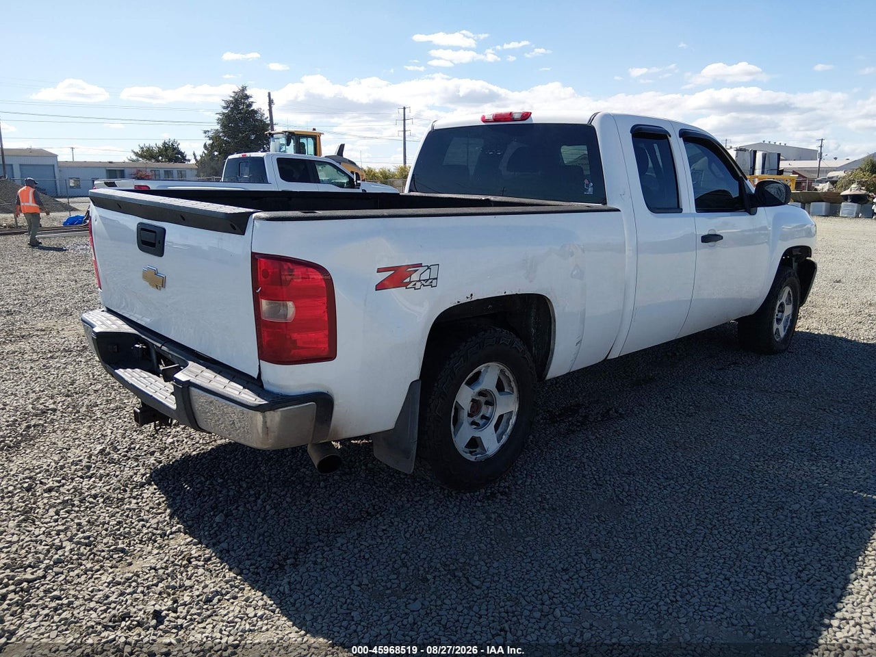 2009 CHEVROLET SILVERADO 1500 LT · 4/11
