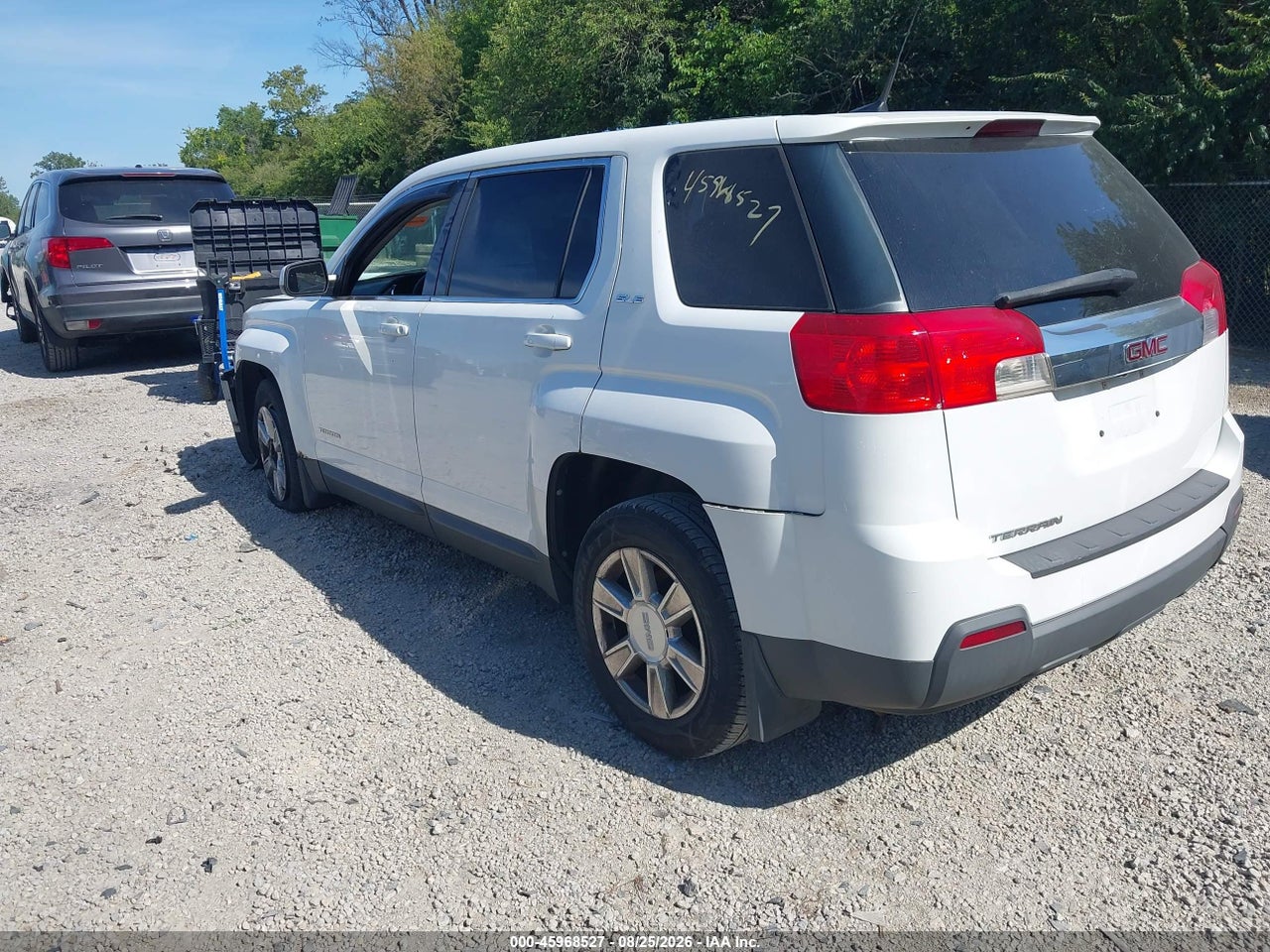 2011 GMC TERRAIN SLE-1 · 3/10