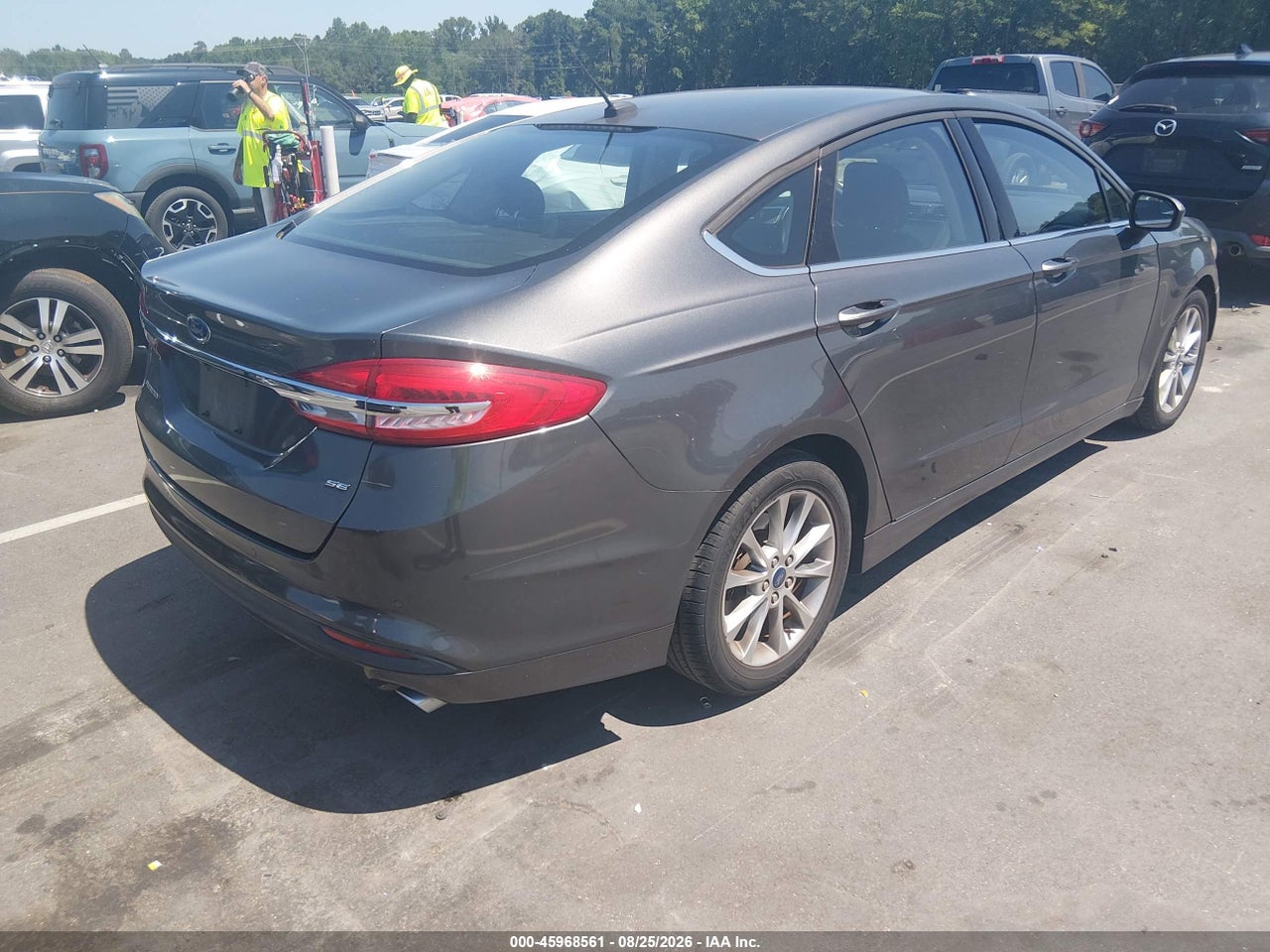 2017 FORD FUSION SE · 4/11