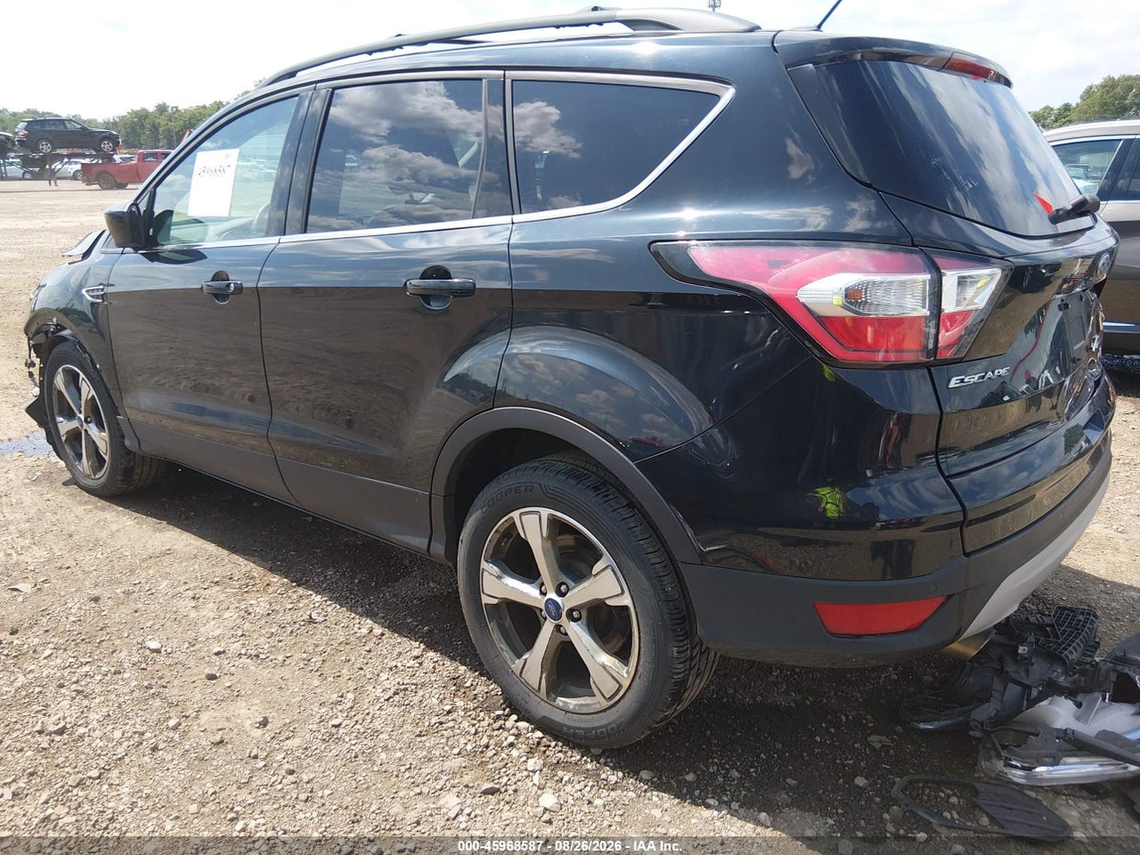 2017 FORD ESCAPE SE · 3/11