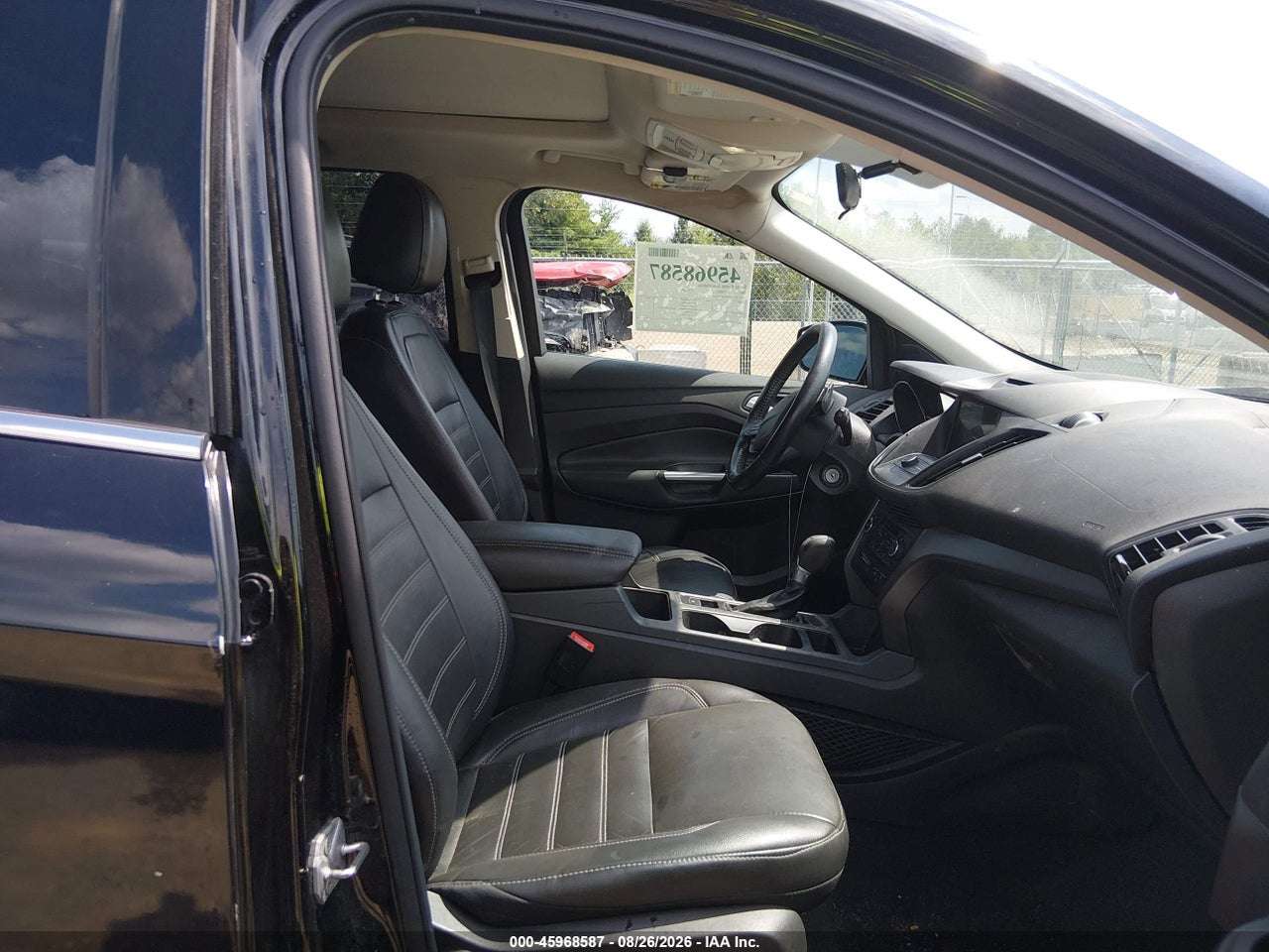 2017 FORD ESCAPE SE · 5/11