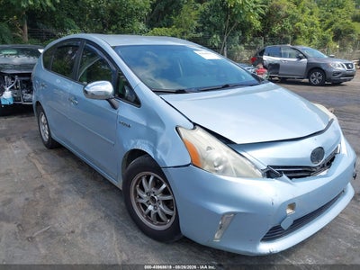 2014 TOYOTA PRIUS V THREE