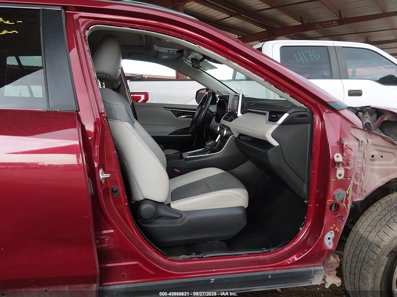 2020 TOYOTA RAV4 XLE PREMIUM · 5/11