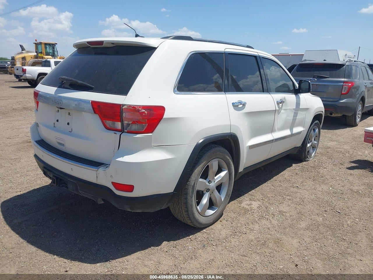 2011 JEEP GRAND CHEROKEE OVERLAND · 4/11