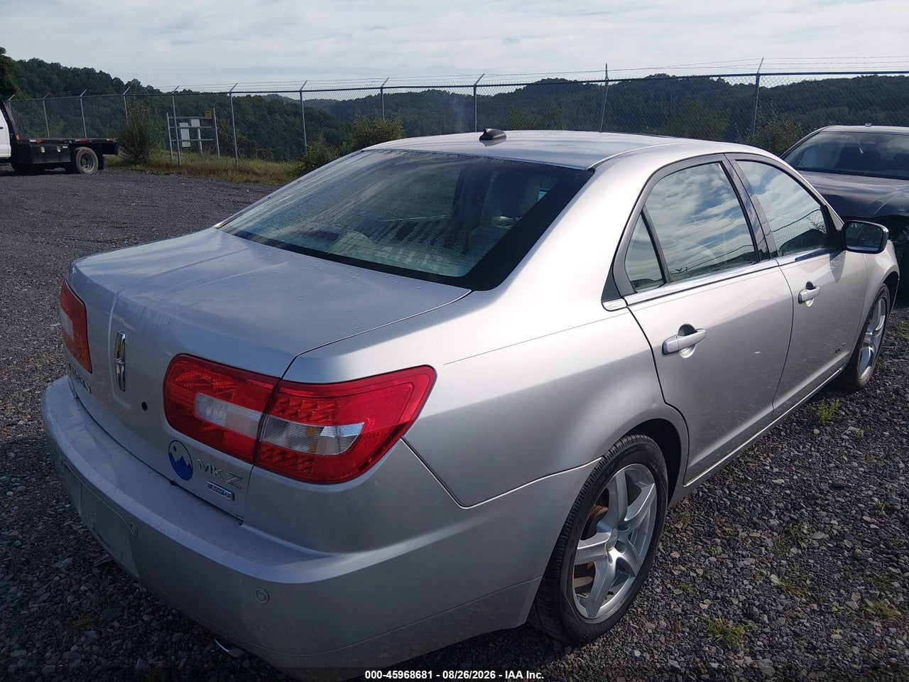 2009 LINCOLN MKZ · 4/11