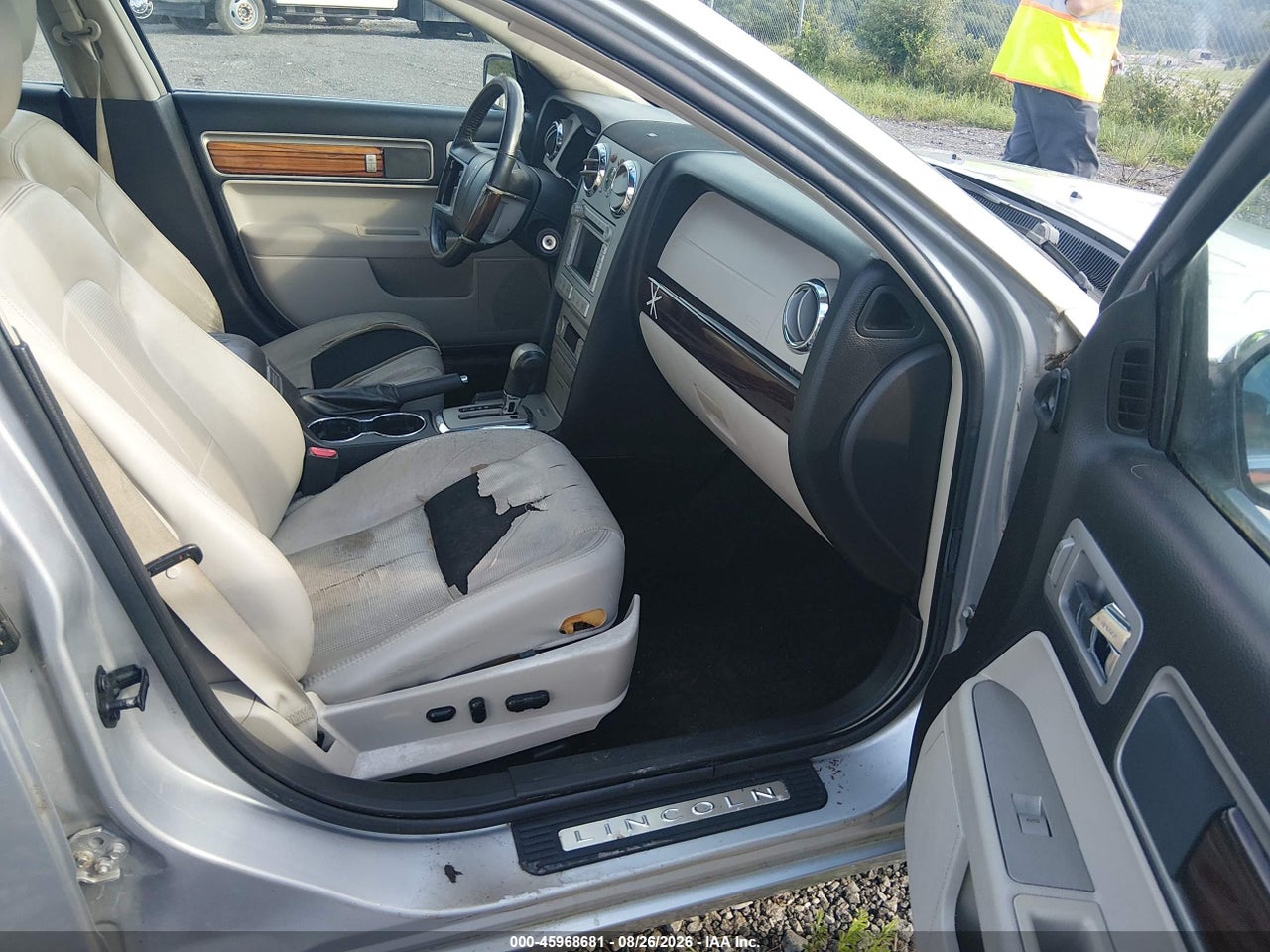 2009 LINCOLN MKZ · 5/11