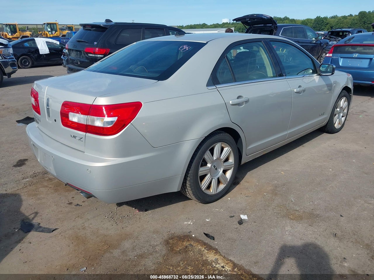 2009 LINCOLN MKZ · 4/11