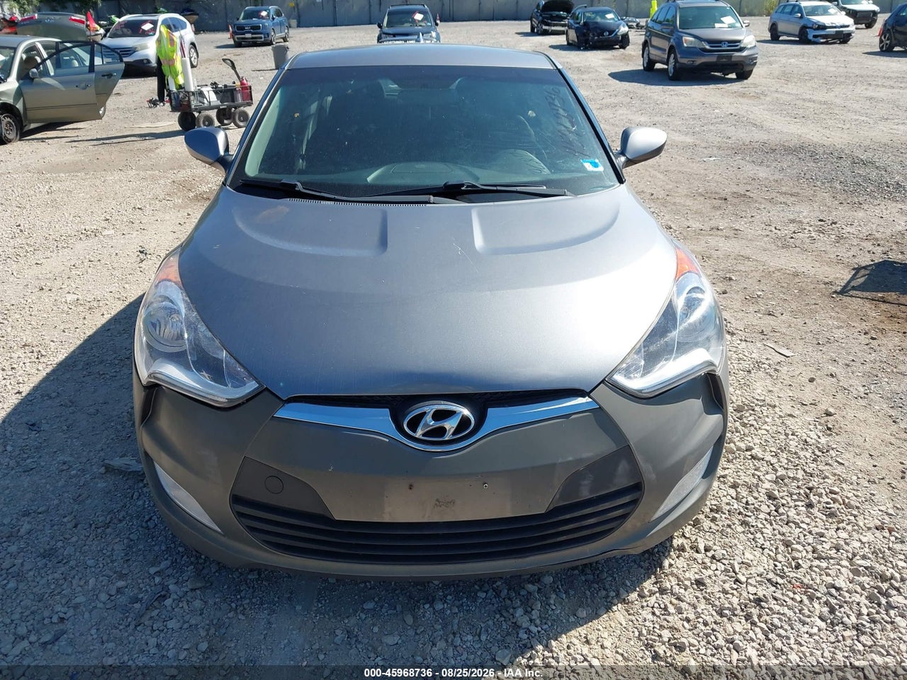 2017 HYUNDAI VELOSTER · 6/11