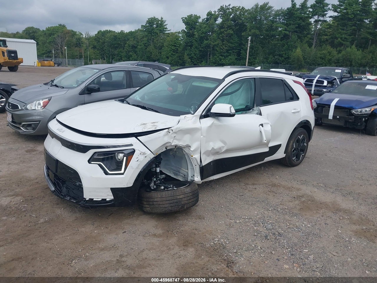 2026 KIA NIRO EV WIND · 2/11