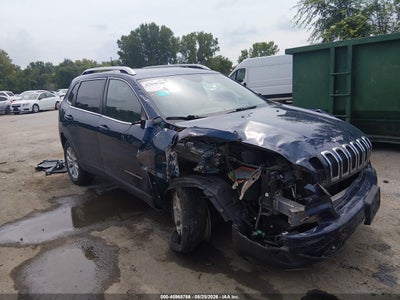 1C4PJLCB7JD****** · 2018 JEEP CHEROKEE LATITUDE FWD
