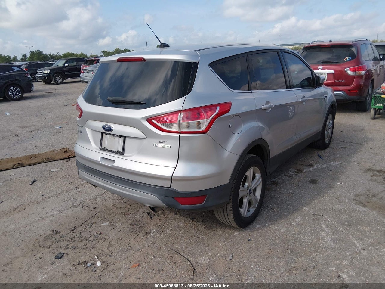 2015 FORD ESCAPE SE · 4/5