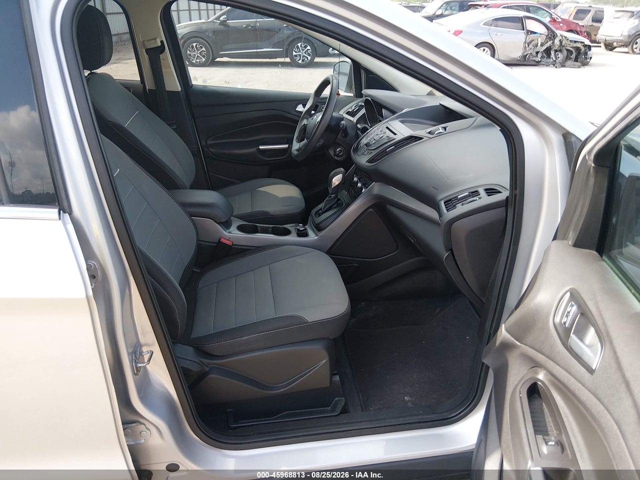 2015 FORD ESCAPE SE · 5/5