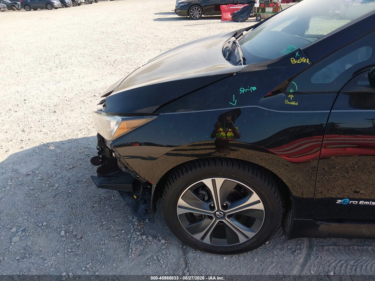 2019 NISSAN LEAF SL · 6/11