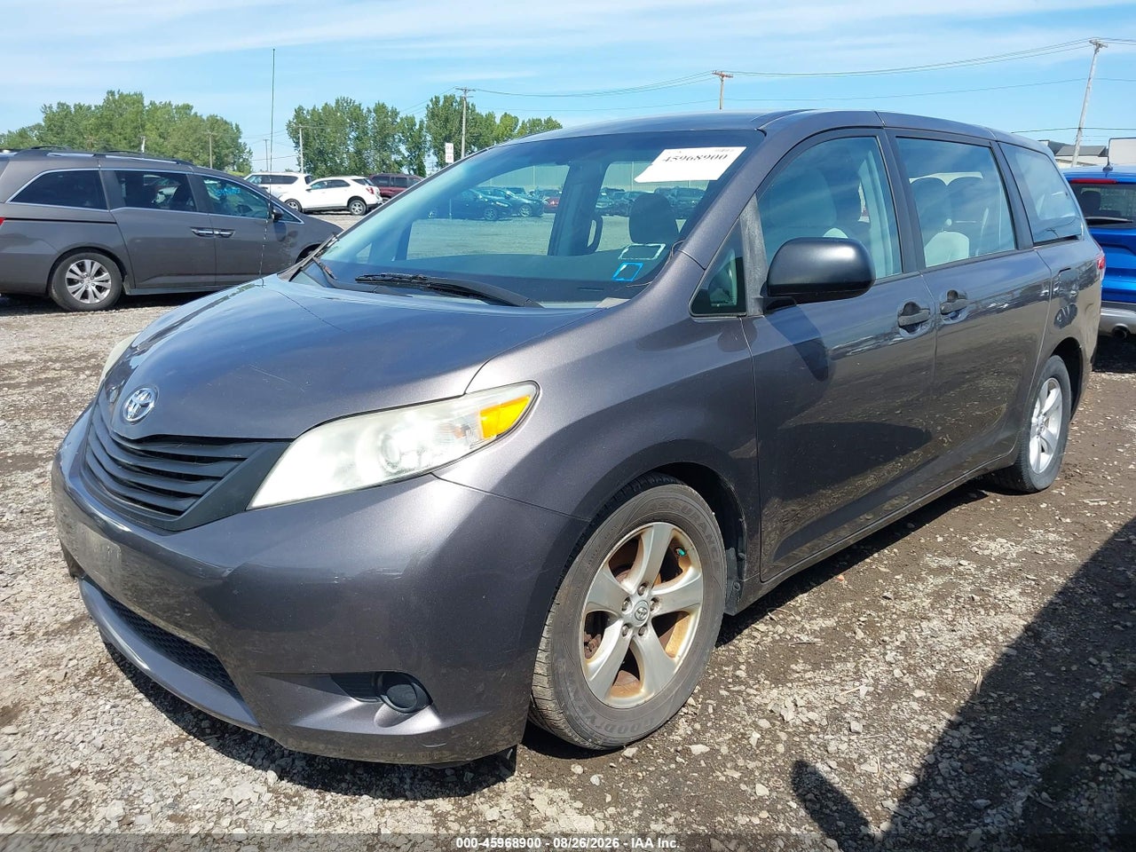 2011 TOYOTA SIENNA BASE V6 · 2/11