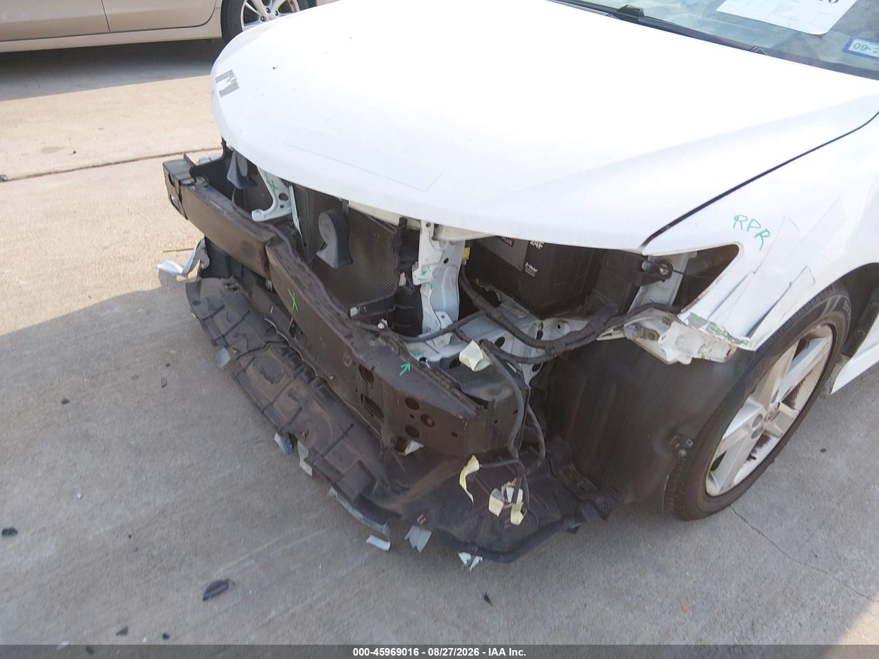 2014 TOYOTA CAMRY SE · 6/11