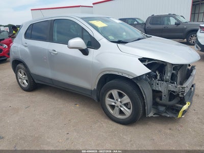 3GNCJNSB1KL****** · 2019 CHEVROLET TRAX LS