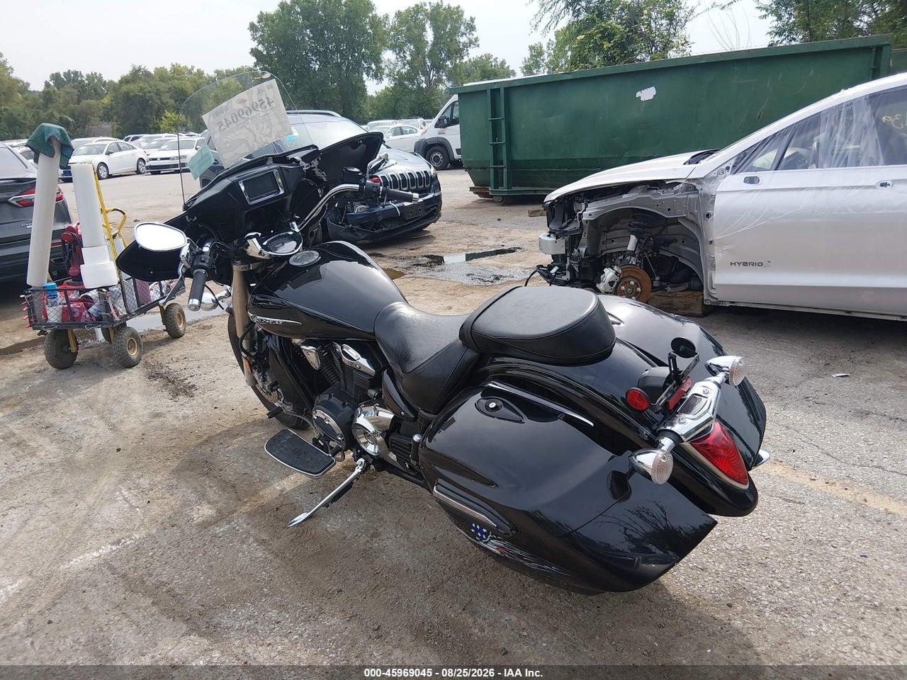 2015 YAMAHA XVS1300 CT/CTB · 3/10