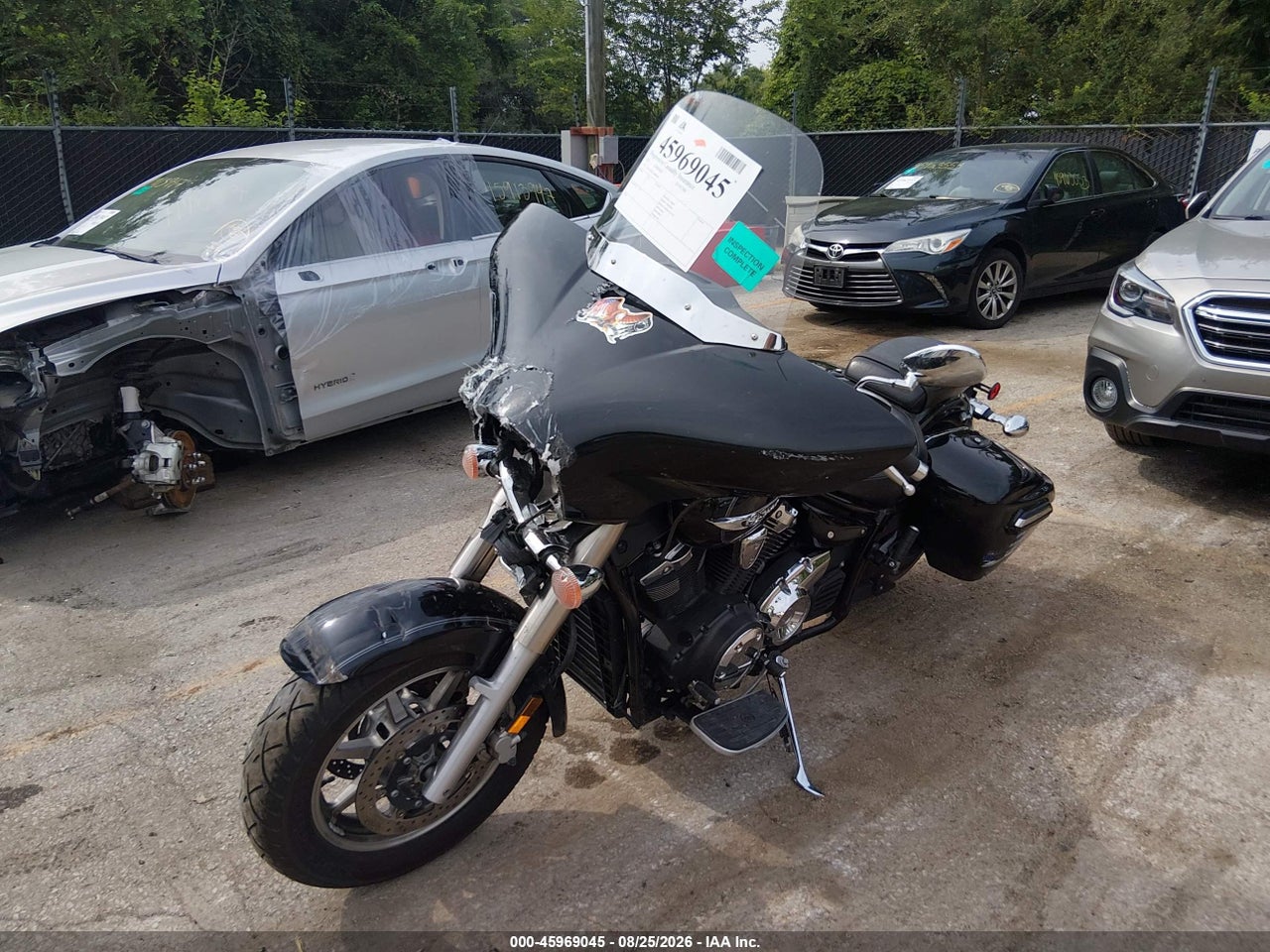 2015 YAMAHA XVS1300 CT/CTB · 2/10