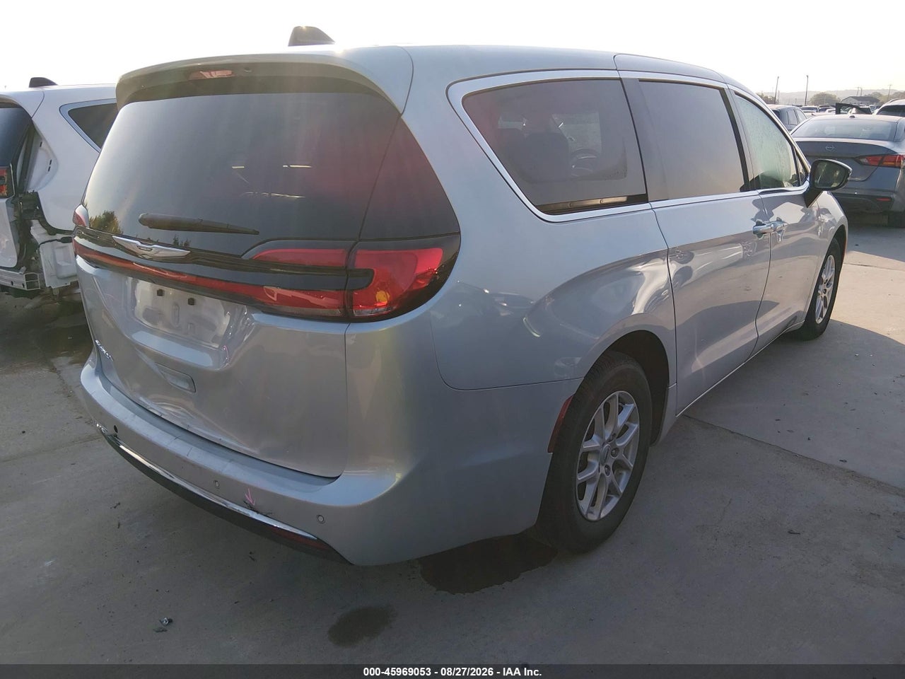 2024 CHRYSLER PACIFICA TOURING L · 4/11