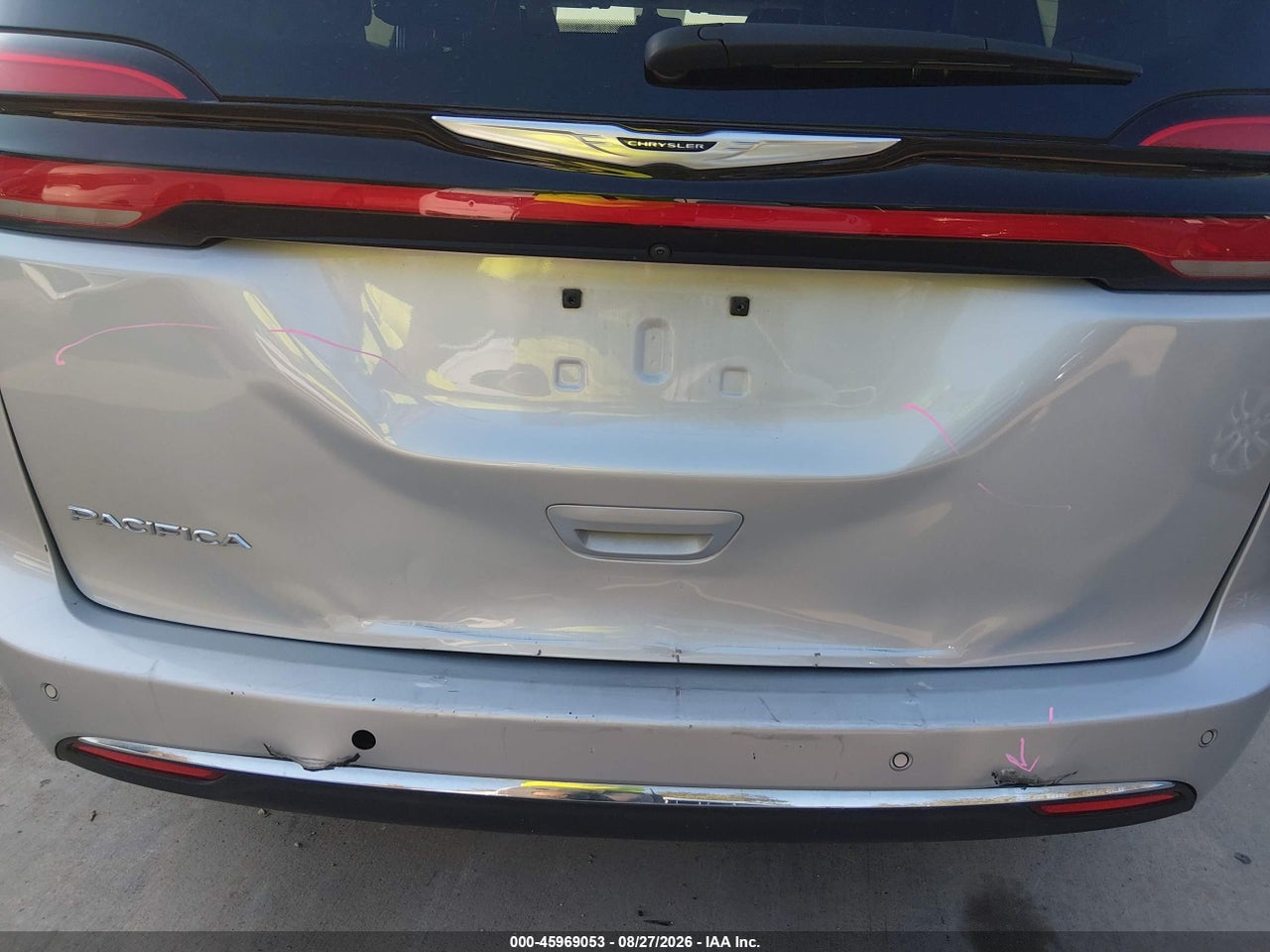 2024 CHRYSLER PACIFICA TOURING L · 6/11