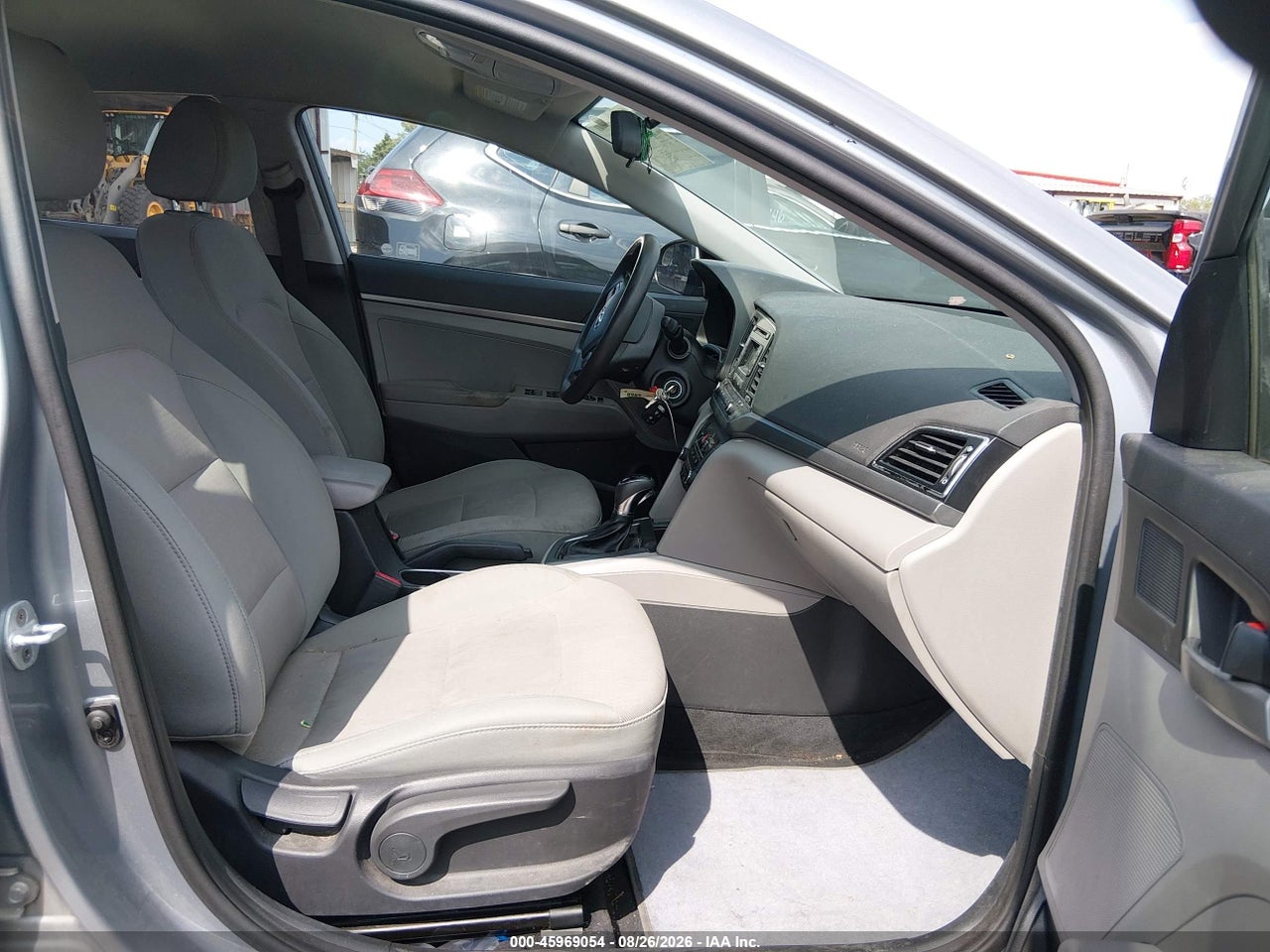 2017 HYUNDAI ELANTRA SE · 5/11